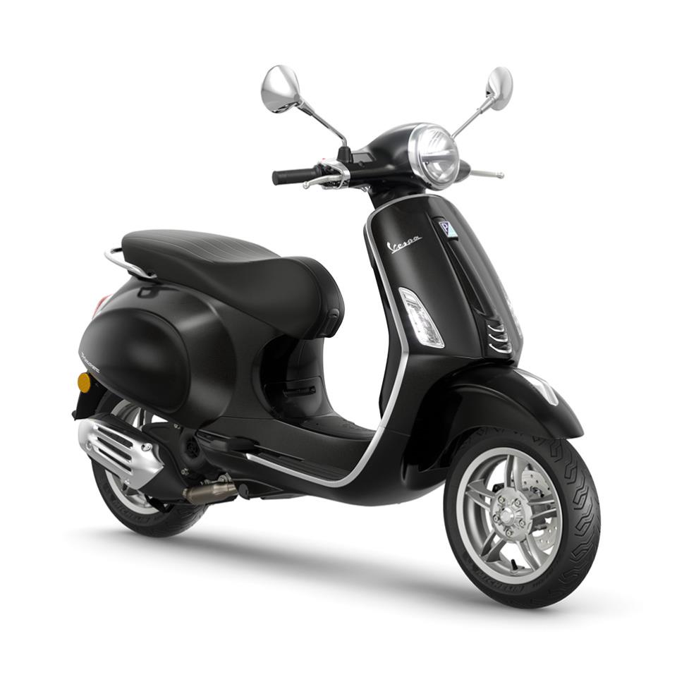 Vespa Primavera euro 5 Glans zwart  